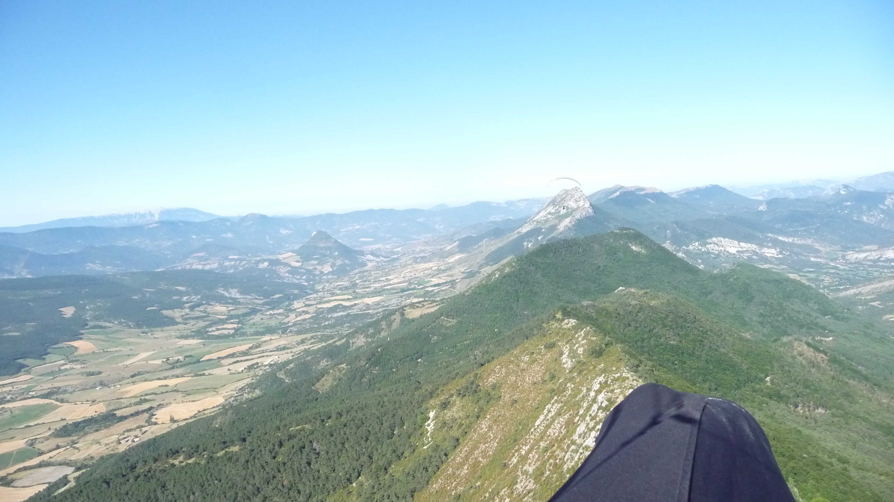 vol de B2 avec le Ventoux au fond à Gauche