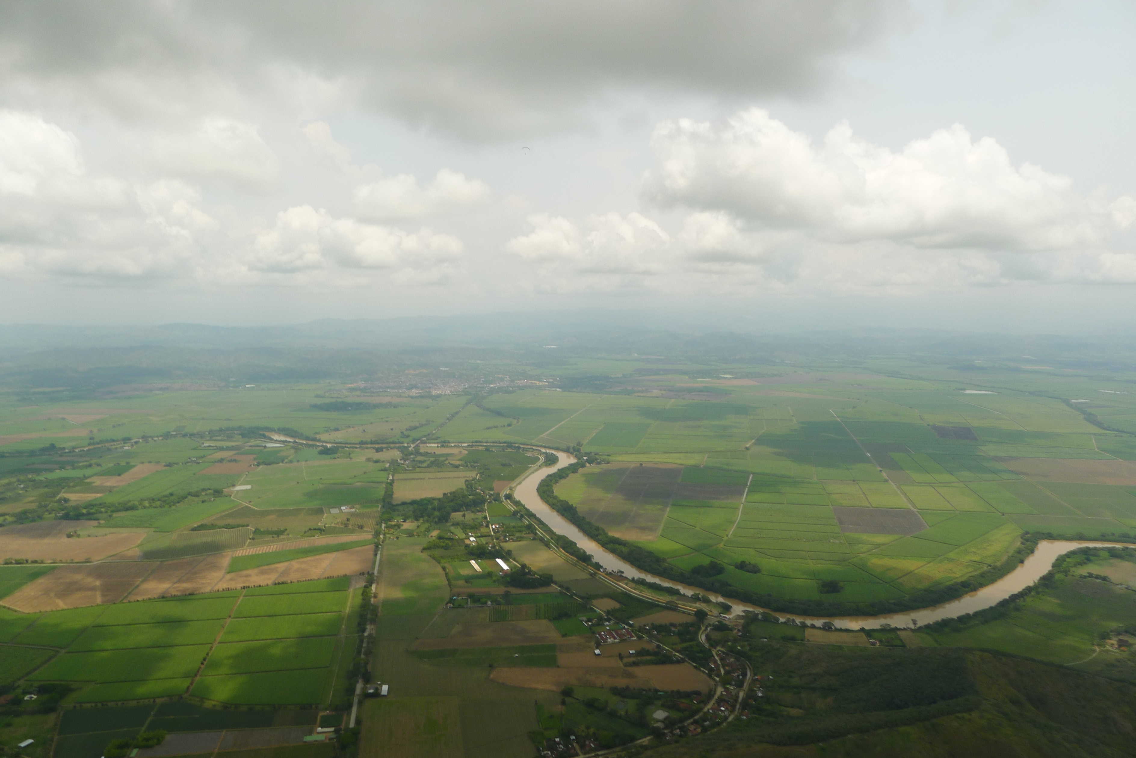 la plaine, bien allumée