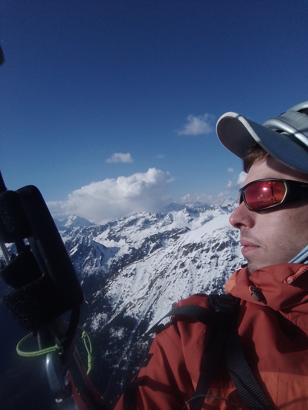 Mehdi en plein vol dans Belledonne