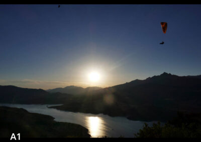 Derniers moments de soleil sur le Lac de Serre-Ponçon – Olivier Linder