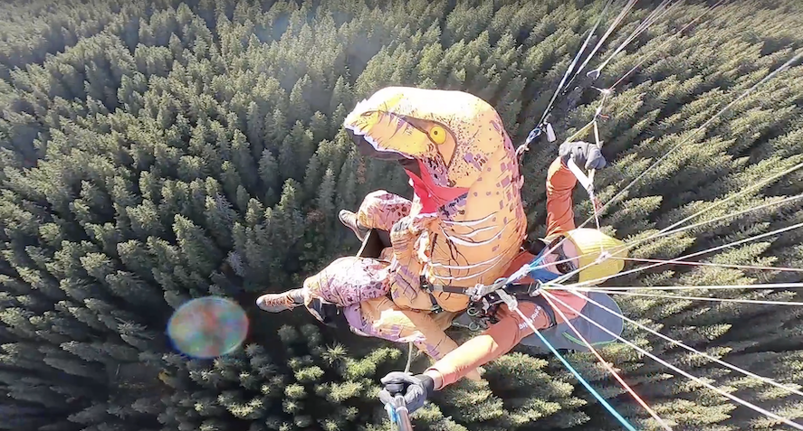 T-Rex-paragliding-mario-heller
