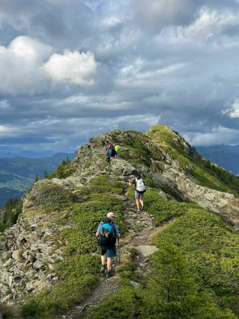 l'arête qui mène au décollage