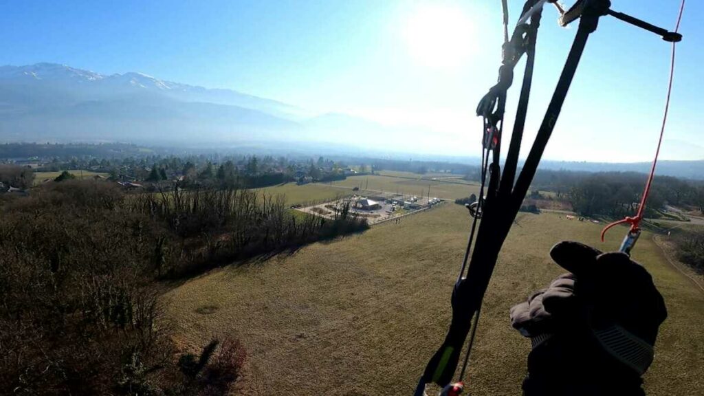 Atterro à côté du cimetière